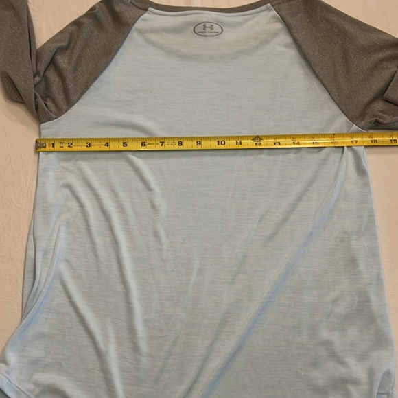 Under armour top - Picture 6 of 9